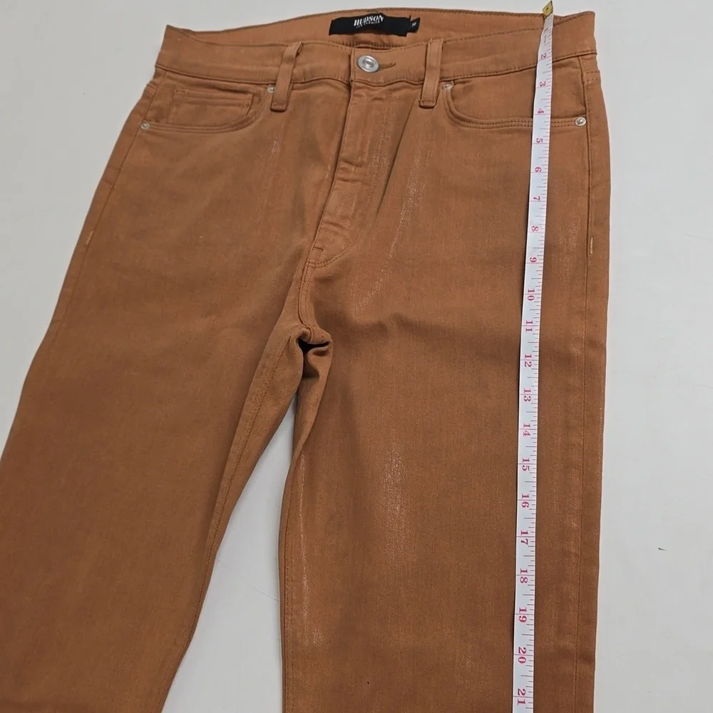 HUDSON Barbara High-Rise Baby Bootcut Jean